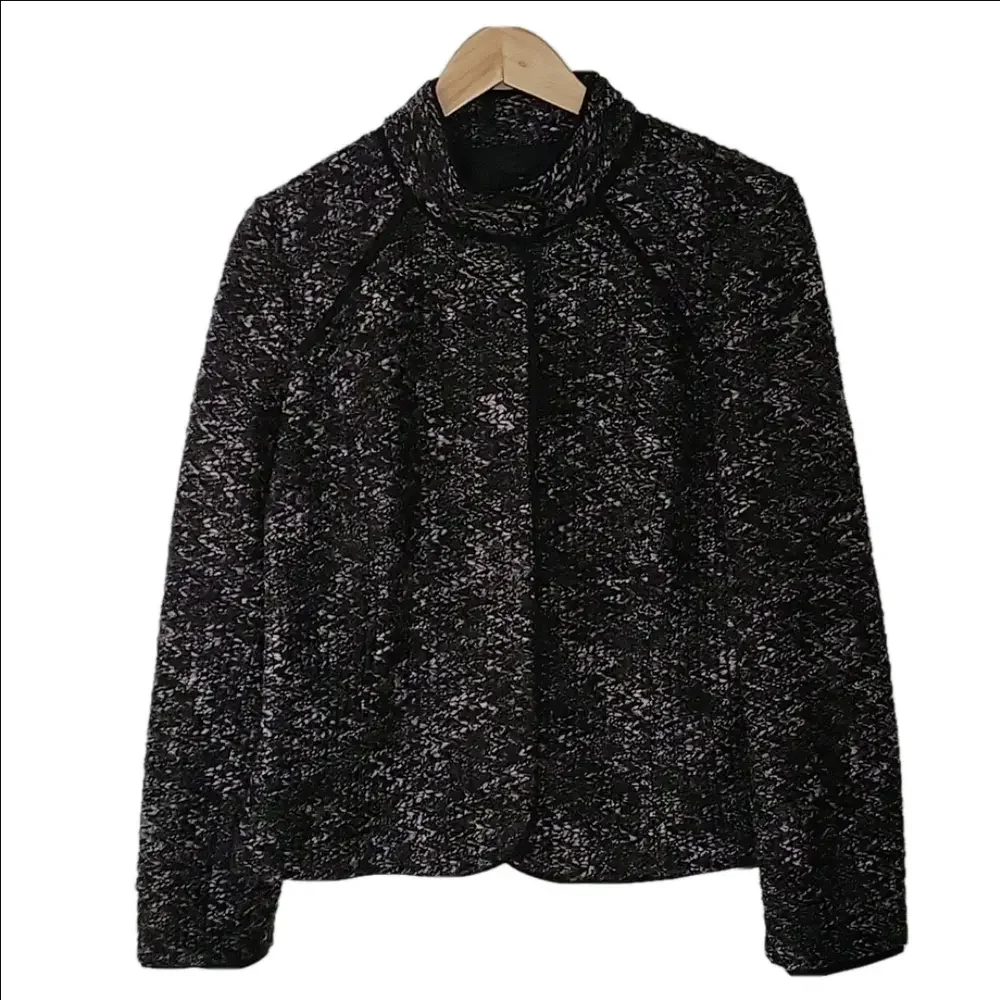 Sandro Sportswear Tweed Boucle Jacket Hidden Button Black  White Mockneck Funnel - Picture 3 of 14